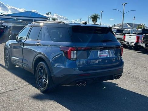 Certified 2025 Ford Explorer ST image 5