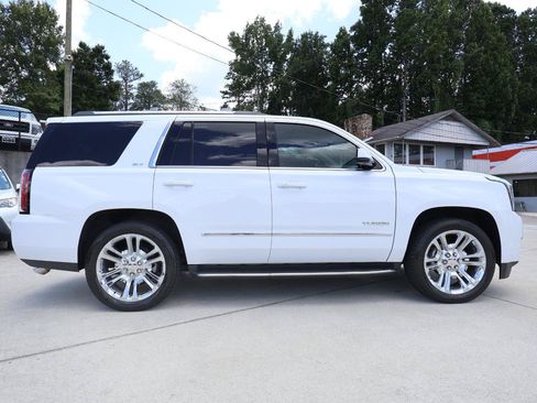 Used 2017 GMC Yukon SLT w/ Premium Edition RWD image 8