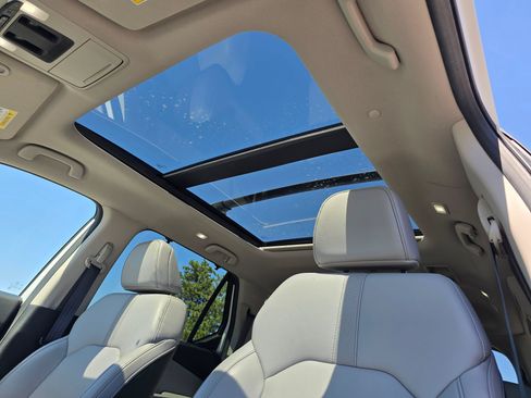 Used 2023 Honda Pilot Touring image 29