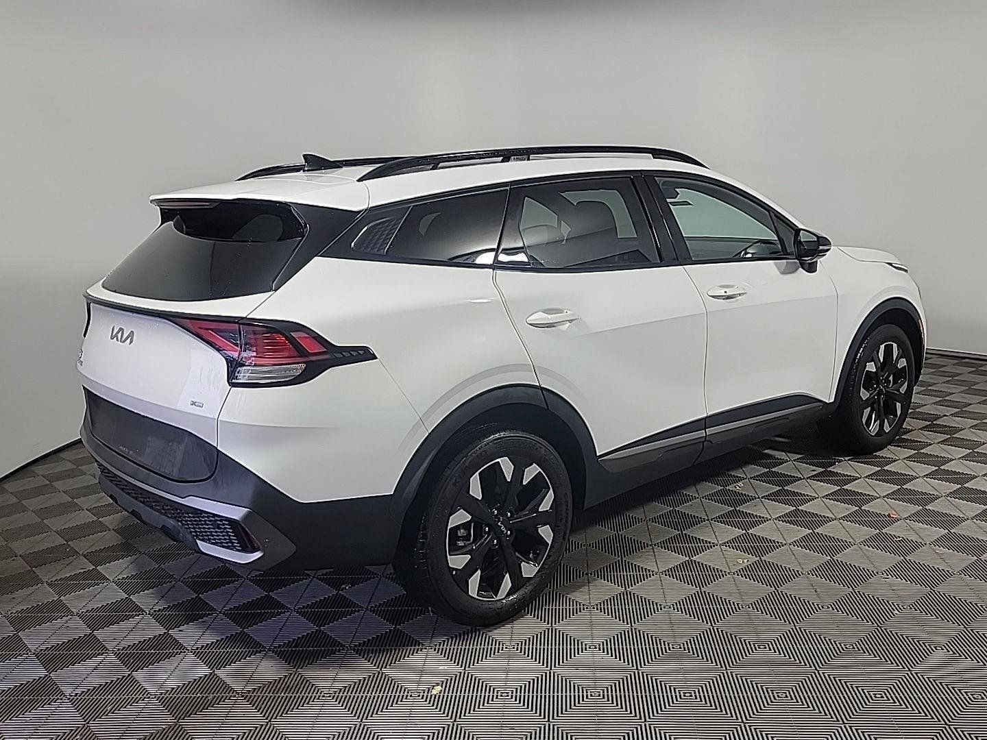 Certified 2023 Kia Sportage X-Line w/ X-Line Premium Package AWD/4WD image 4