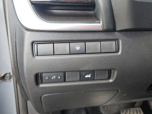 Used 2021 Nissan Rogue SL image 18