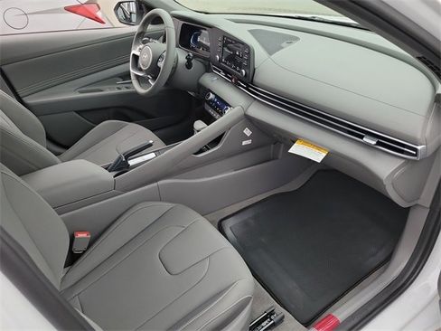 New 2026 Hyundai Elantra Sport image 15