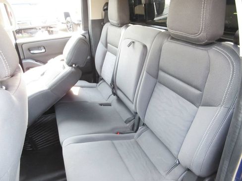 Used 2022 Nissan Frontier SV AWD/4WD image 20