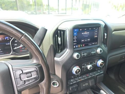 Used 2020 GMC Sierra 2500 Denali w/ Denali Ultimate Package AWD/4WD image 4