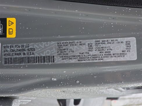 Used 2022 Jeep Gladiator Willys image 38