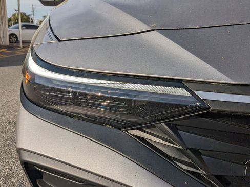 New 2026 Hyundai Elantra SE image 13