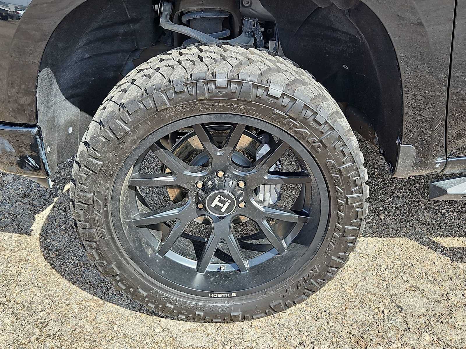 Used 2022 Chevrolet Silverado 1500 LT Trail Boss w/ LT Trail Boss Premium Package AWD/4WD image 12