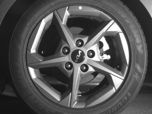 Used 2025 Kia K4 LXS image 14