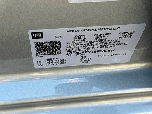 Certified 2025 GMC Sierra 2500 AT4 w/ AT4 Premium Plus Package AWD/4WD image 30
