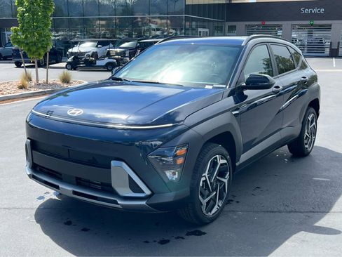 New 2026 Hyundai Kona SEL Premium AWD/4WD image 2
