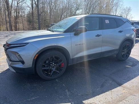 Used 2024 Chevrolet Blazer LT w/ Redline Edition AWD/4WD image 7