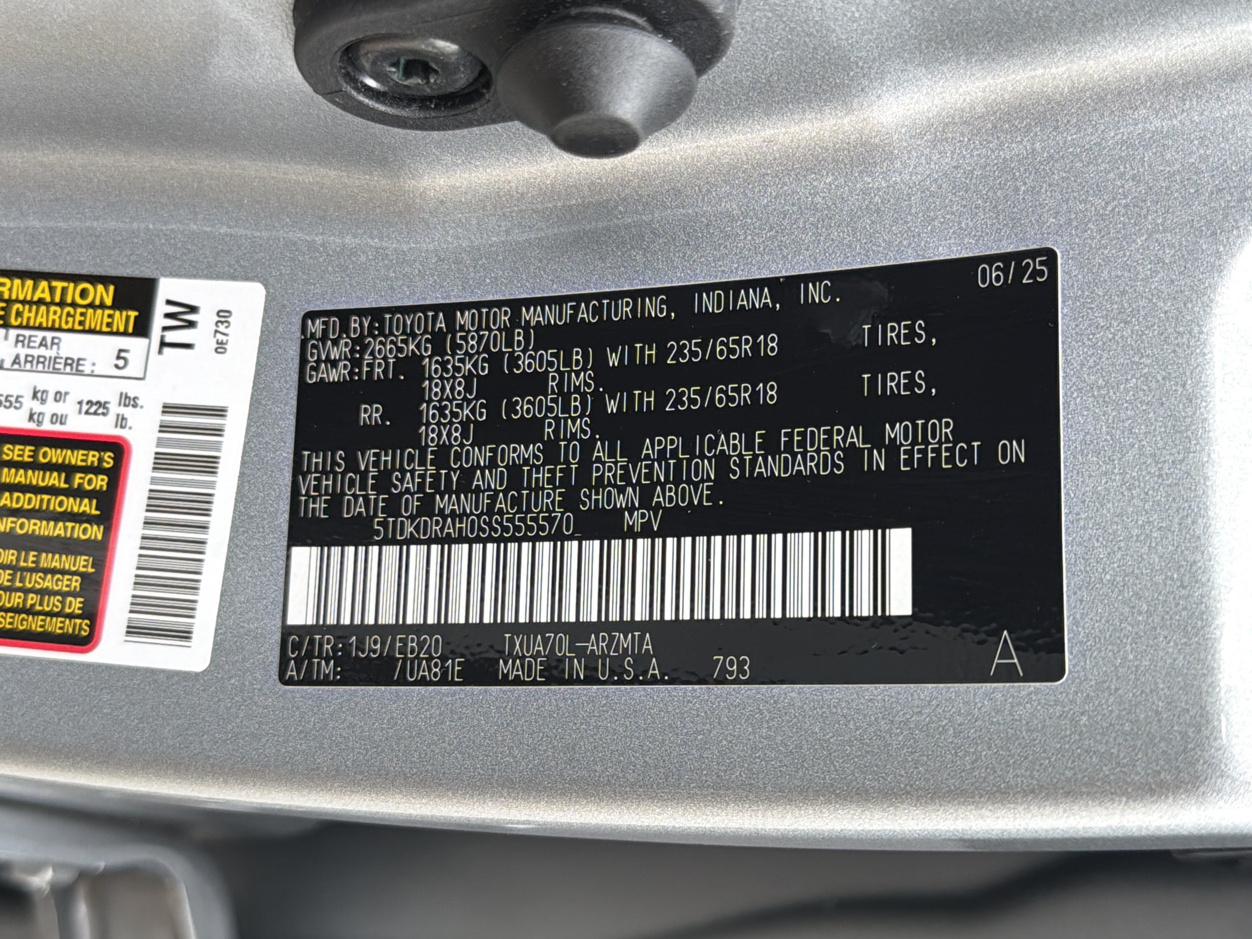 Certified 2025 Toyota Highlander XLE FWD image 32