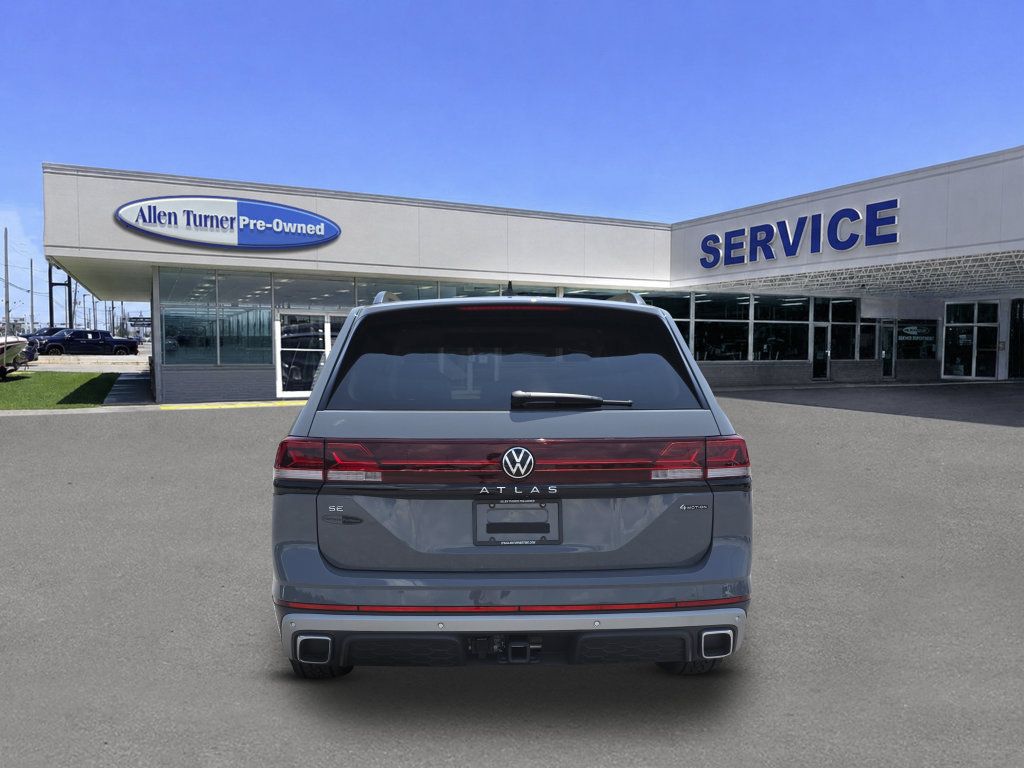 Used 2026 Volkswagen Atlas Peak Edition AWD/4WD image 7