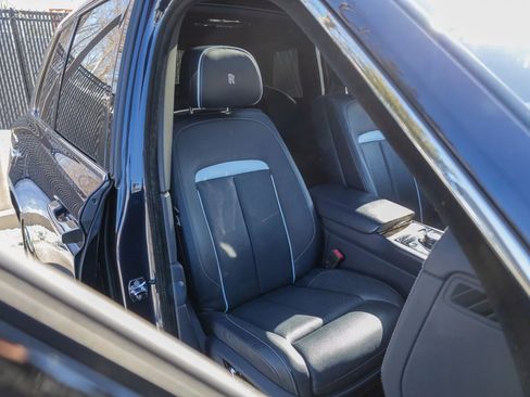 Used 2019 Rolls-Royce Cullinan Sport Utility 4D image 55