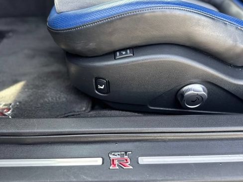 Used 2014 Nissan GT-R Track Edition AWD/4WD image 29