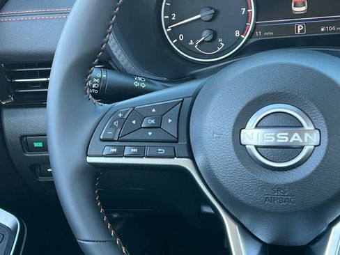 Used 2025 Nissan Sentra SR image 18