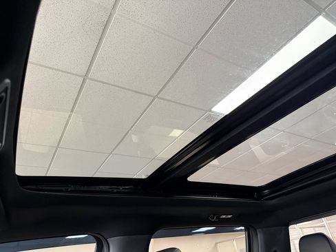 Used 2018 Ford F150 Raptor w/ Equipment Group 802A Luxury image 22