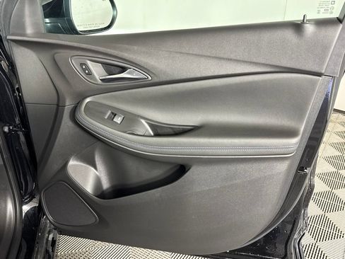 Certified 2025 Buick Encore GX Sport Touring w/ Advanced Technology Package AWD/4WD image 40