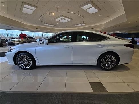 New 2025 Lexus ES 350 w/ Luxury Package image 4