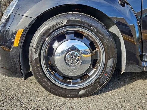 Used 2016 Volkswagen Beetle 1.8T Classic image 9