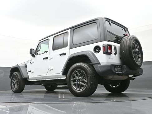 Used 2024 Jeep Wrangler Unlimited Sport AWD/4WD image 56