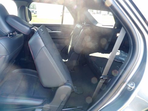 New 2025 Ford Explorer ST image 15