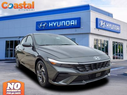 New 2025 Hyundai Elantra SEL