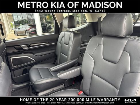 Used 2023 Kia Telluride S AWD/4WD image 31
