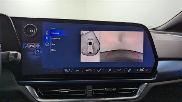 Used 2025 Chevrolet Equinox EV LT FWD image 28