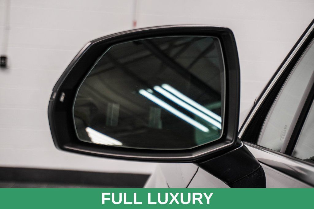 Used 2018 Audi Q7 3.0T Premium Plus w/ Premium Plus Package AWD/4WD image 17
