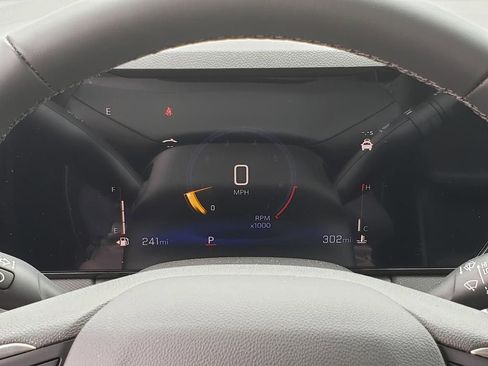 New 2026 Chevrolet TrailBlazer LT w/ LT Cold Weather Package FWD image 32