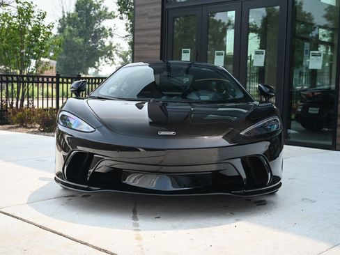 Used 2025 McLaren GTS RWD image 3