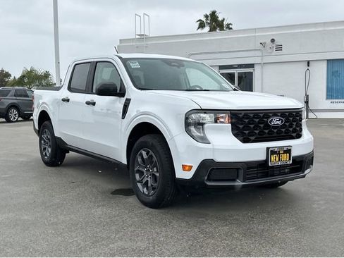 New 2026 Ford Maverick XLT image 3