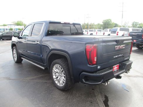 Used 2019 GMC Sierra 1500 Denali w/ Denali Ultimate Package AWD/4WD image 9