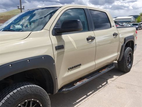 Used 2017 Toyota Tundra SR5 AWD/4WD image 8