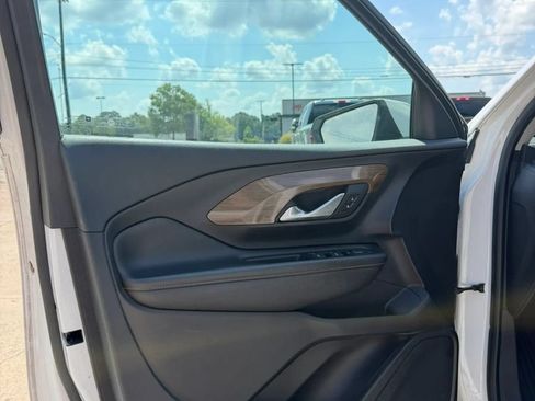 Used 2018 GMC Terrain SLE FWD image 13