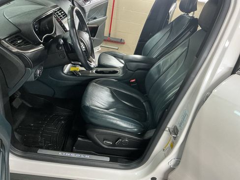 Used 2019 Lincoln MKC Reserve w/ MKC Technology Package image 11