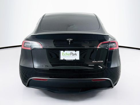 Used 2022 Tesla Model Y Performance AWD/4WD image 7