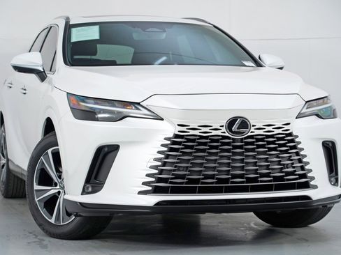 Used 2024 Lexus RX 350 Premium w/ Accessory Package (Z1) image 4