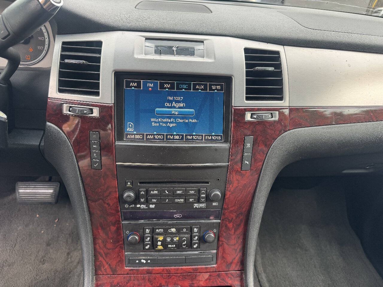 Used 2011 Cadillac Escalade ESV AWD w/ Livery Package image 22