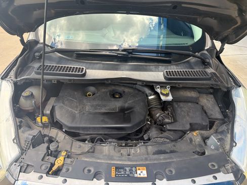 Used 2018 Ford Escape Titanium FWD image 13