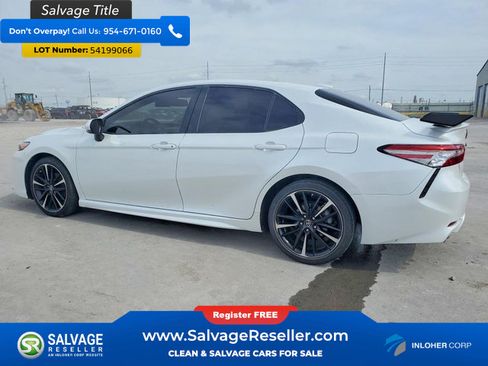 Used 2019 Toyota Camry XSE FWD image 3