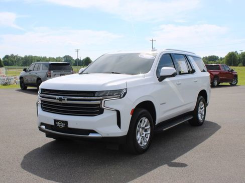Used 2022 Chevrolet Tahoe LT w/ Luxury Package RWD image 4