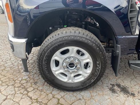 Used 2025 Ford F250 XLT w/ FX4 Off-Road Package image 35