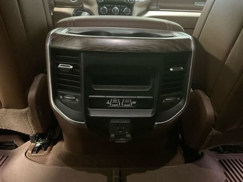 Used 2020 RAM 1500 Laramie image 18
