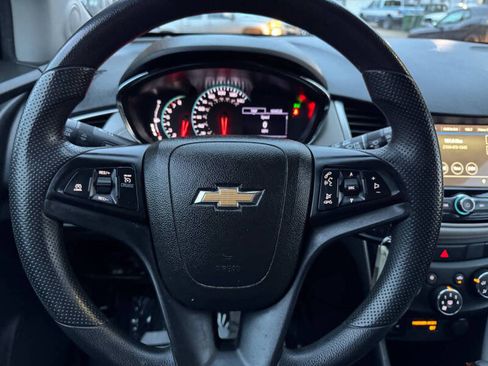 Used 2019 Chevrolet Trax LT image 21
