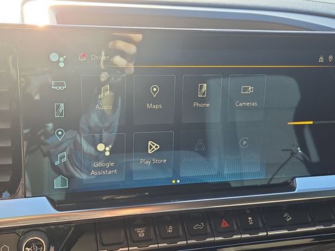 Used 2024 Chevrolet Silverado 2500 LT image 19