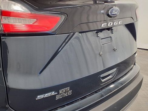 Certified 2022 Ford Edge SEL w/ Convenience Package image 25