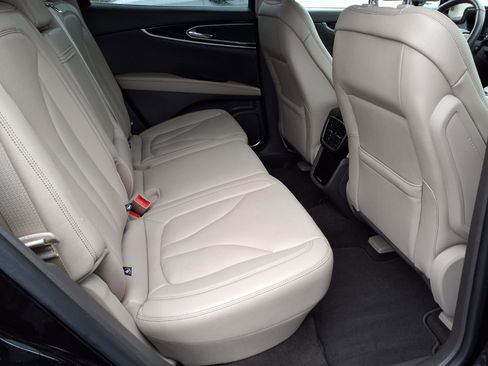 Certified 2023 Lincoln Nautilus AWD w/ Premium Package image 12