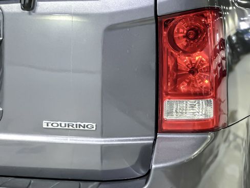 Used 2015 Honda Pilot Touring image 12
